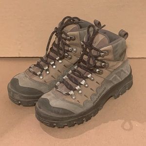 Montrail Gore-Tex hiking boots | Vibram